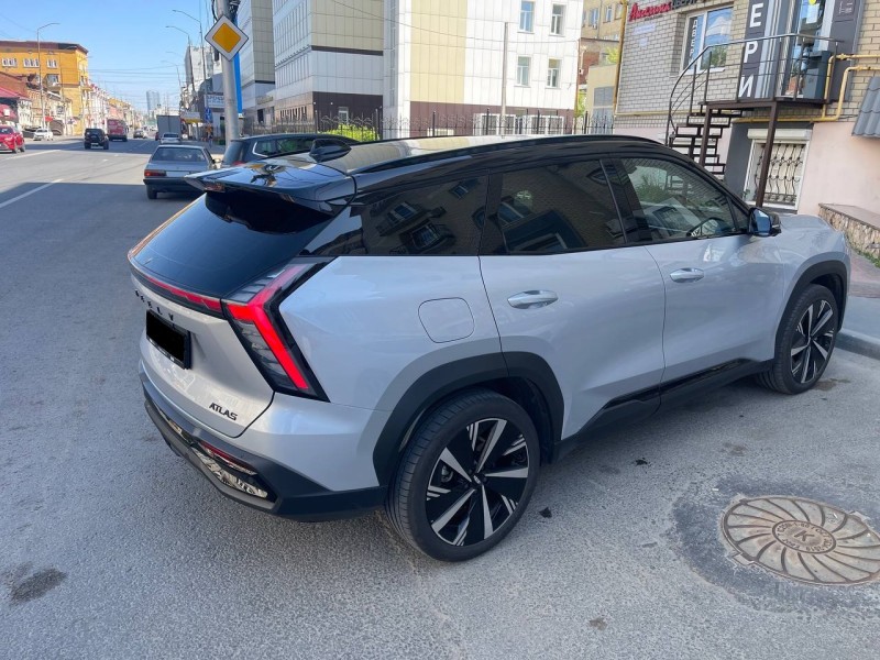 Geely Atlas Pro