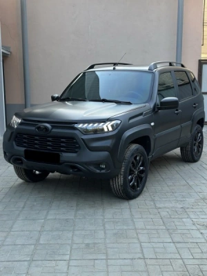 Lada Niva Travel