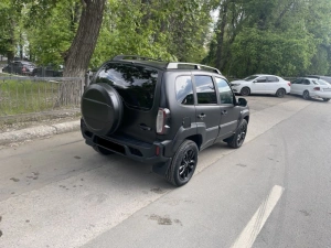 Lada Niva Travel